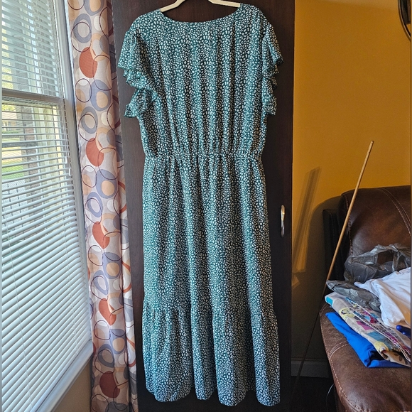 NWT BTFBM Green And White Polka Dot Dress - Picture 2 of 5